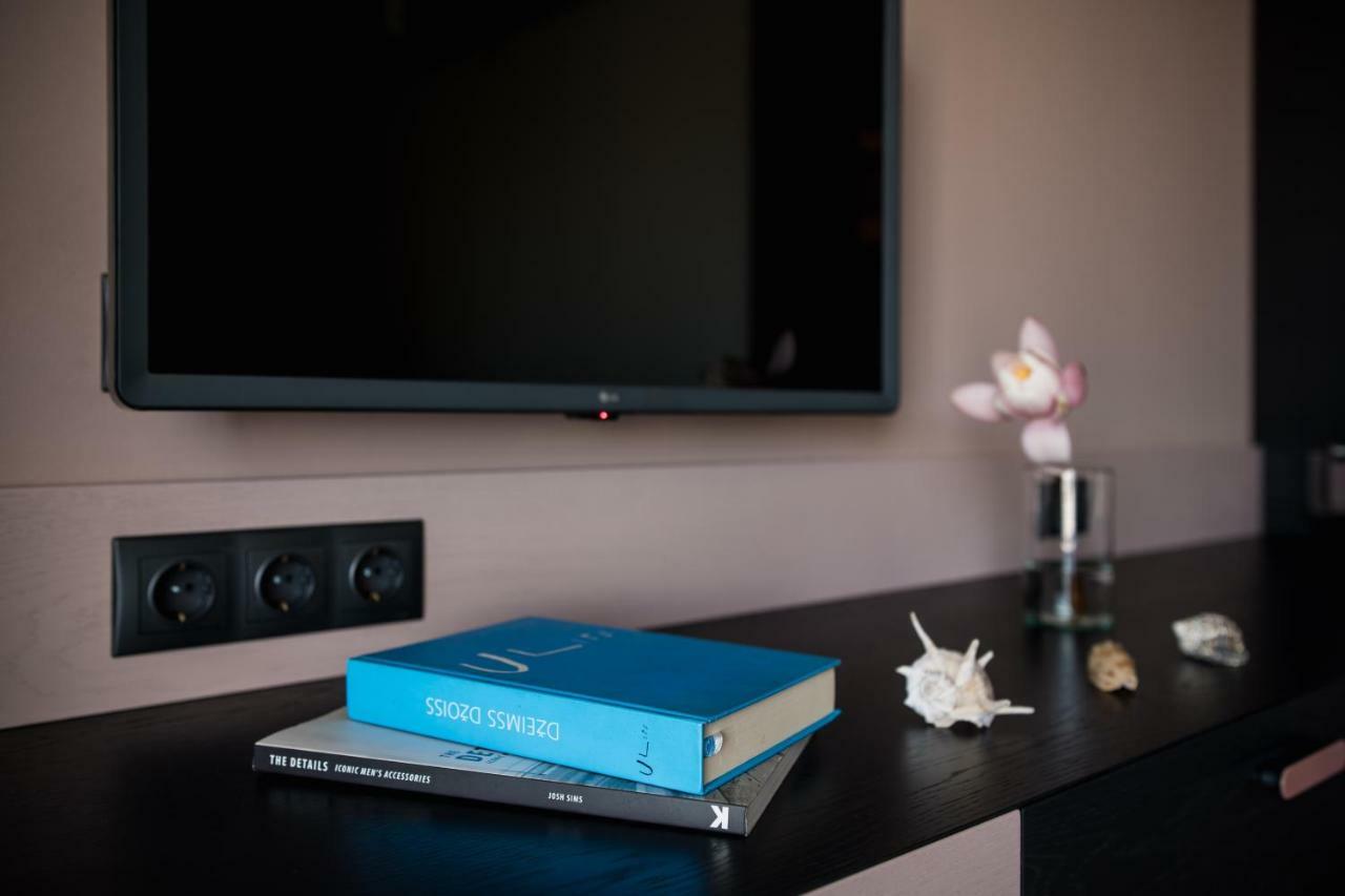 Maestro Design Hotel Liepāja Buitenkant foto