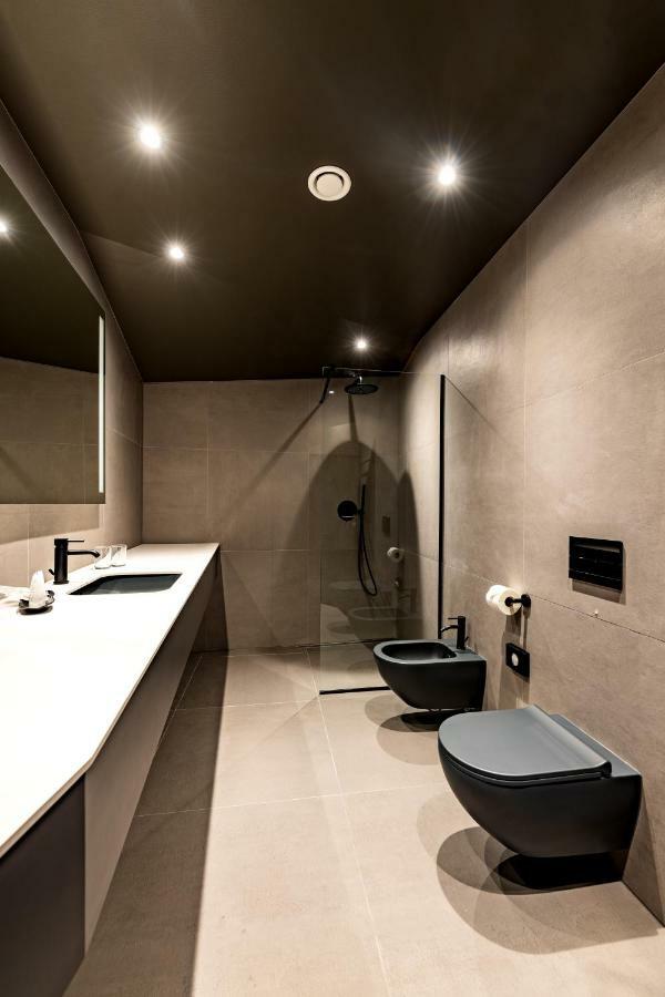 Maestro Design Hotel Liepāja Buitenkant foto