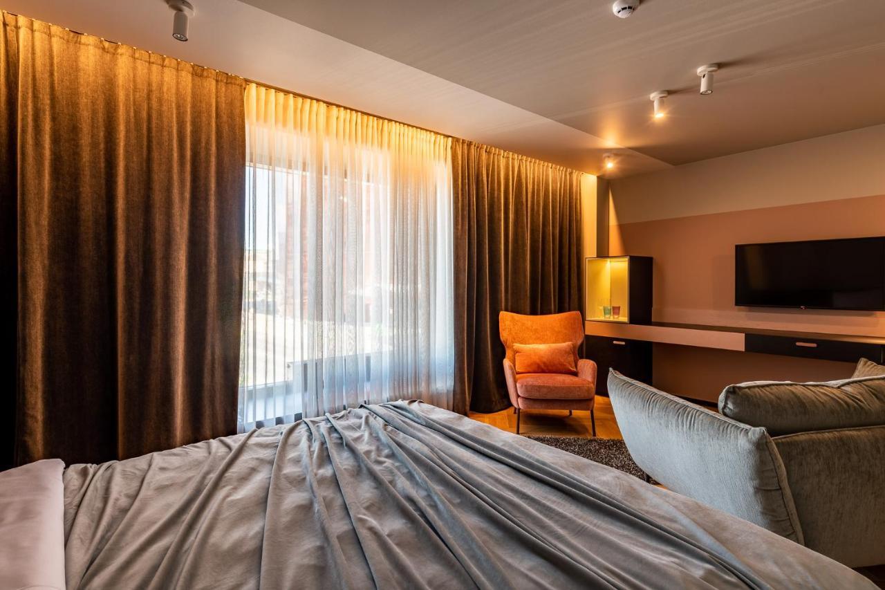 Maestro Design Hotel Liepāja Buitenkant foto